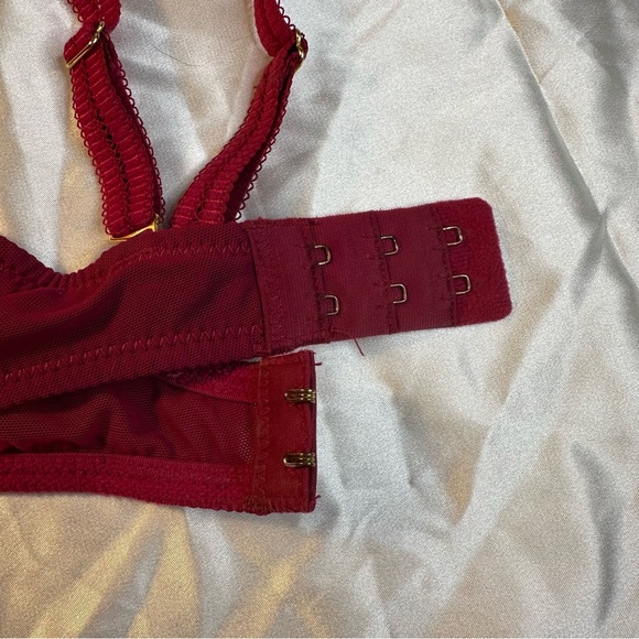 RED - Change Mariah Lace Balconette Bra with Wire - Size 28G - Picture 7 of 14